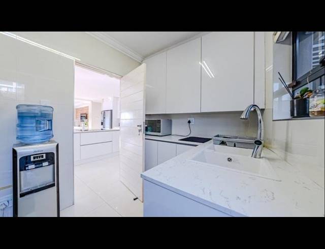 5 BEDROOM HOUSE FOR SALE IN EYE OF AFRICA